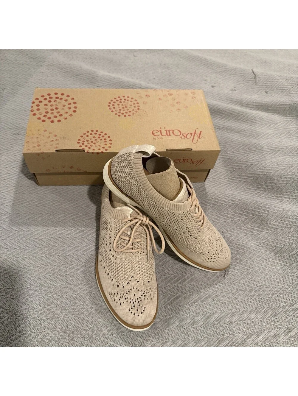 Eurosoft Virida Knit Oxford Shoes Women’s 7 Cream Comfort Lace Up NIB